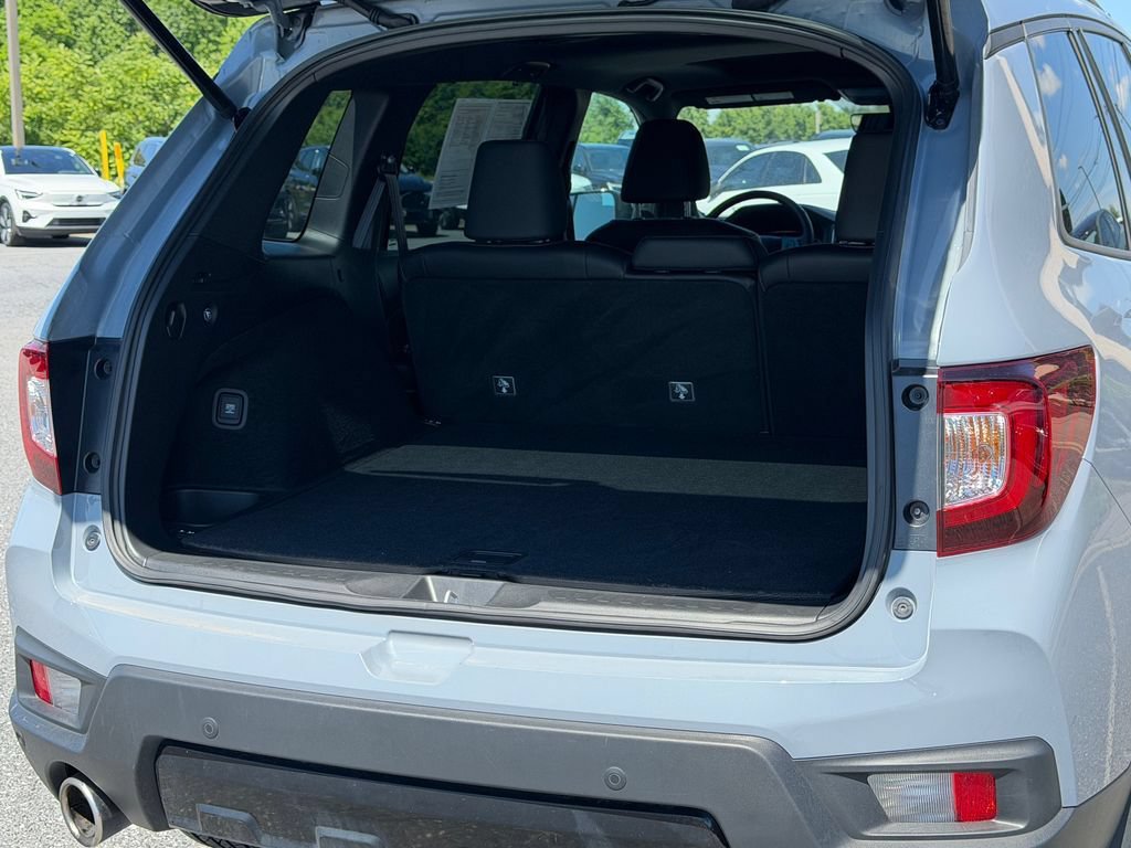 Certified 2024 Honda Passport Black Edition image 19