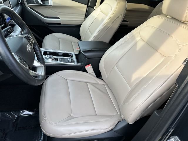 Used 2023 Ford Explorer XLT w/ Equipment Group 202A image 15