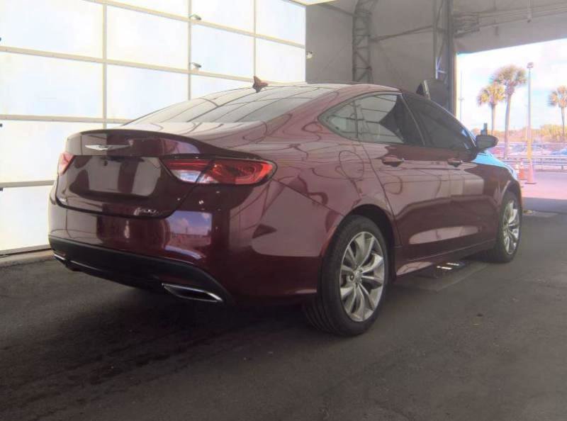 Used 2015 Chrysler 200 S w/ Navigation & Sound Group I image 2