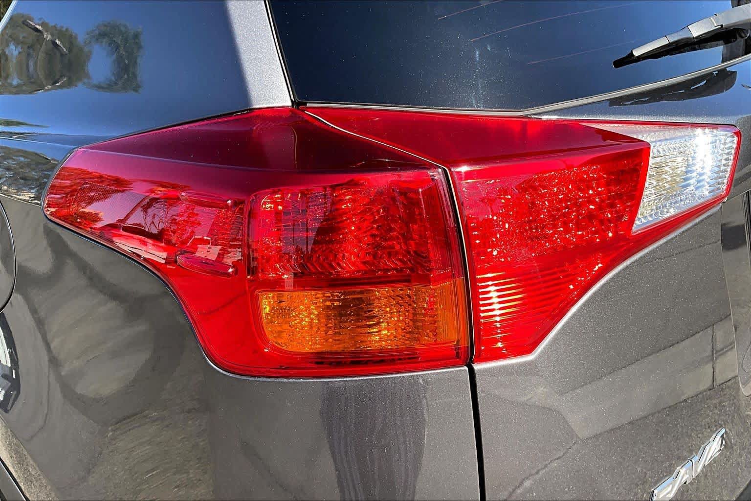 Used 2013 Toyota RAV4 Limited FWD image 27
