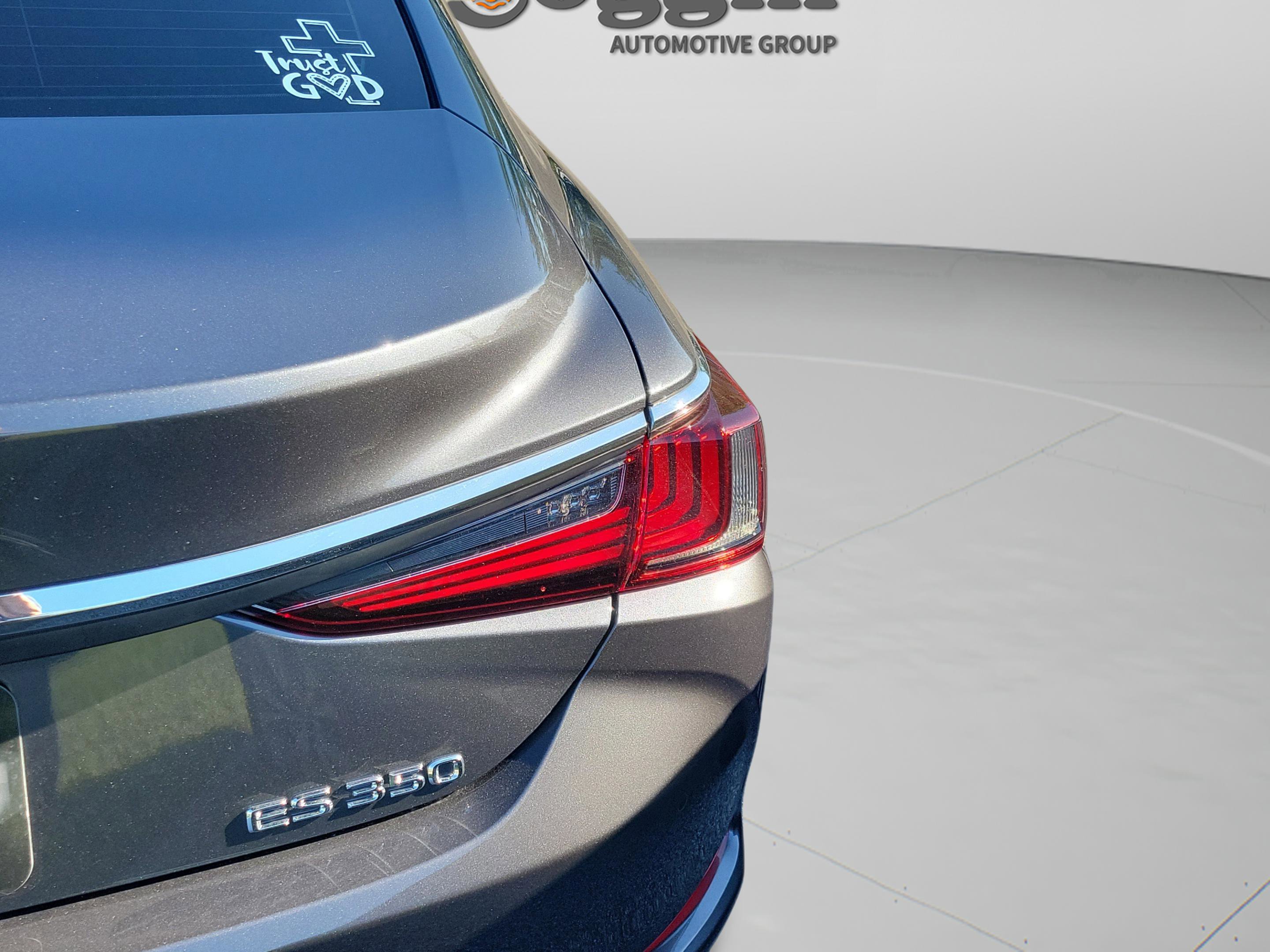 Used 2023 Lexus ES 350 w/ Premium Package FWD image 19