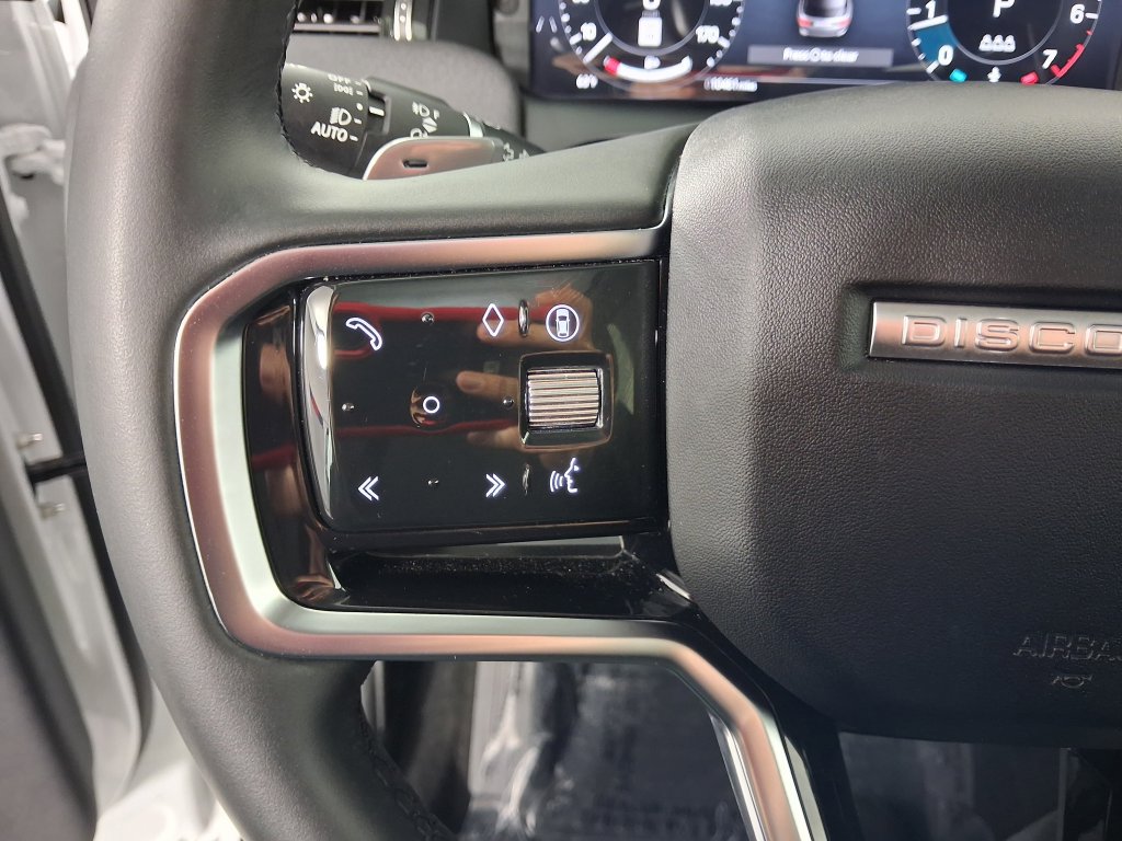 Certified 2025 Land Rover Discovery Sport S AWD/4WD image 11