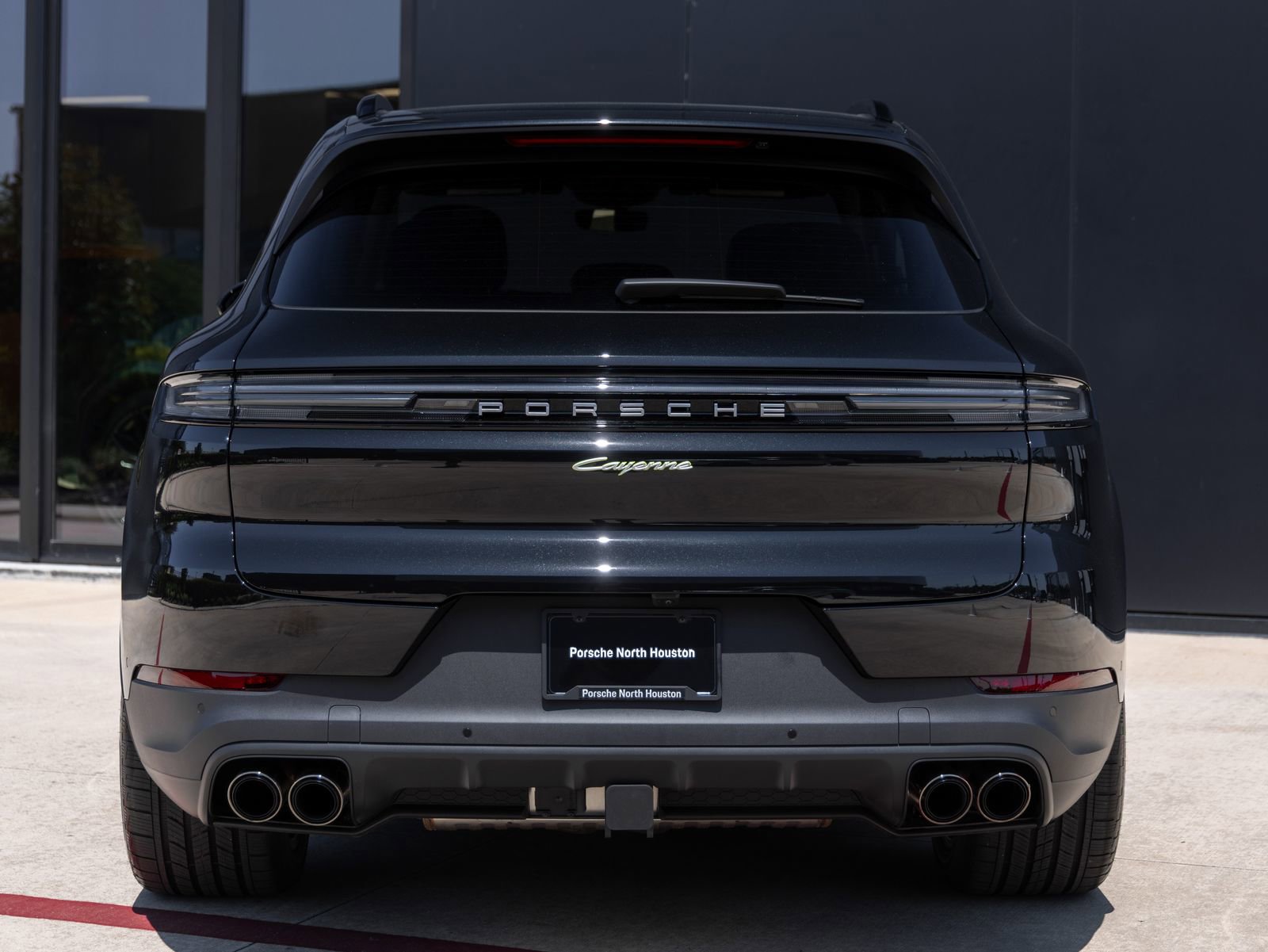 Certified 2025 Porsche Cayenne E-Hybrid AWD/4WD image 10