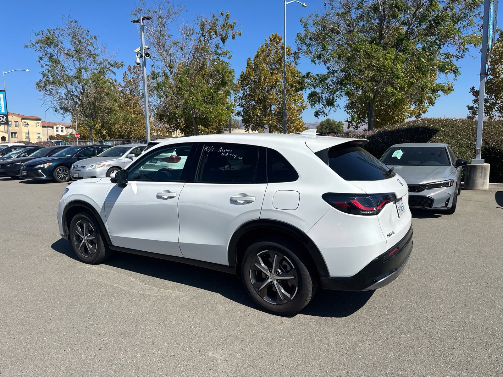 Used 2024 Honda HR-V EX-L image 4