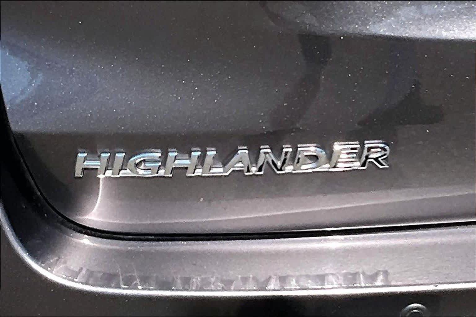 Used 2015 Toyota Highlander Limited AWD/4WD image 9