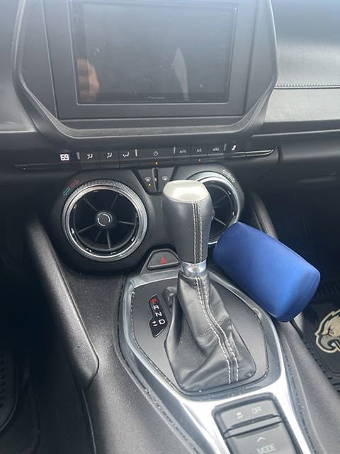 Used 2017 Chevrolet Camaro LT RWD image 4