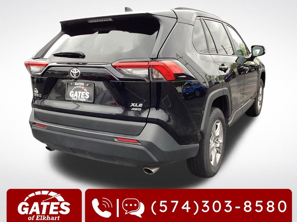 Used 2025 Toyota RAV4 XLE AWD/4WD image 10