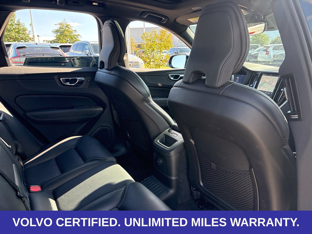 Certified 2025 Volvo XC60 T8 Ultra w/ Climate Package AWD/4WD image 15