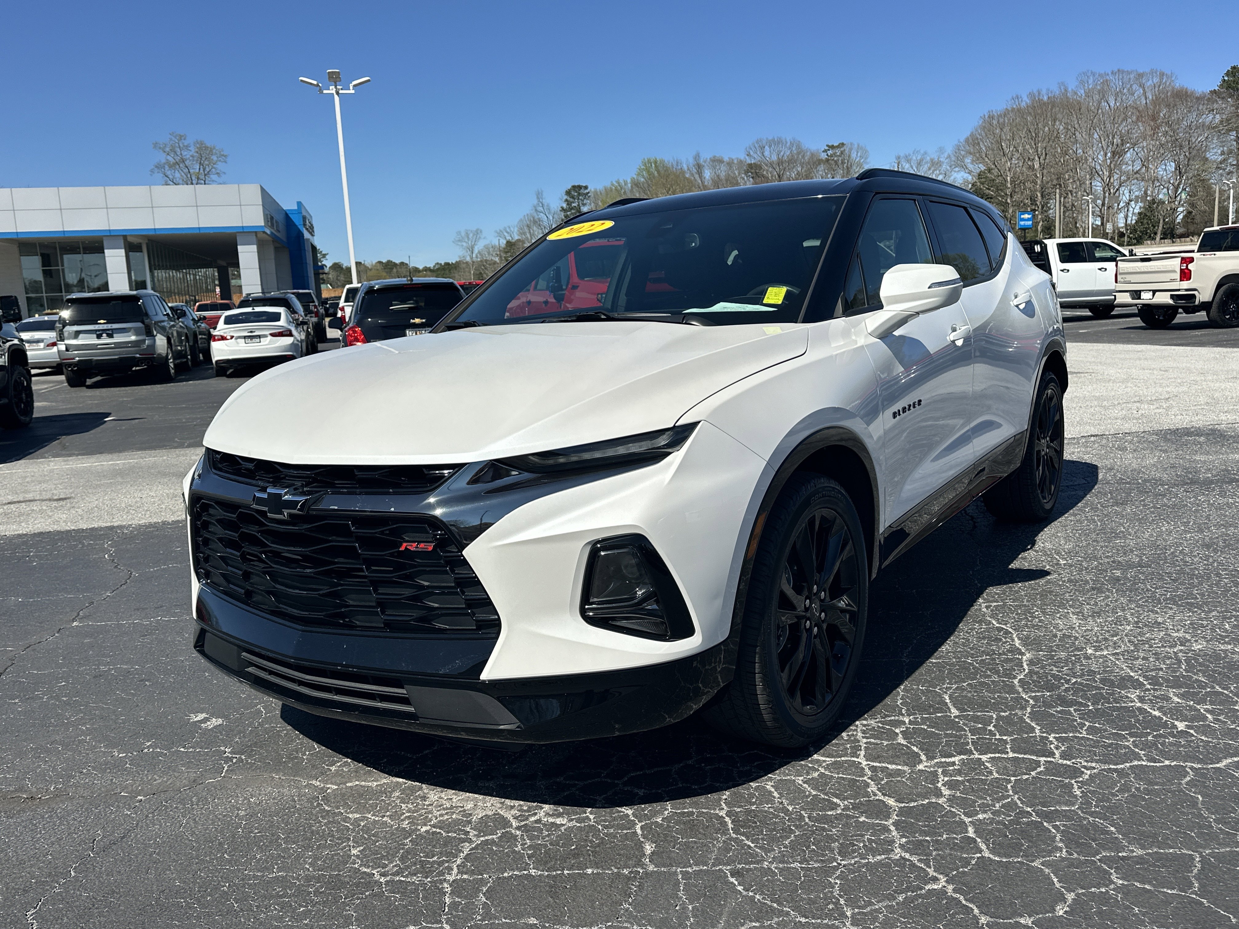 Used 2022 Chevrolet Blazer RS w/ Enhanced Convenience Package image 4