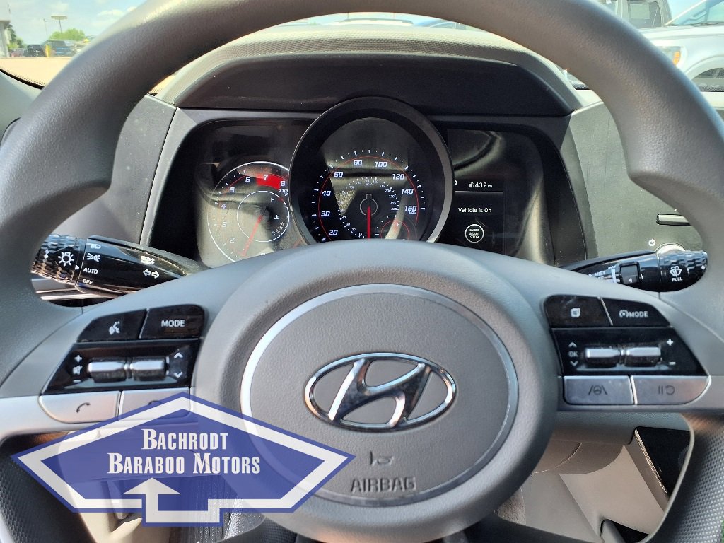 Used 2023 Hyundai Elantra SEL image 23