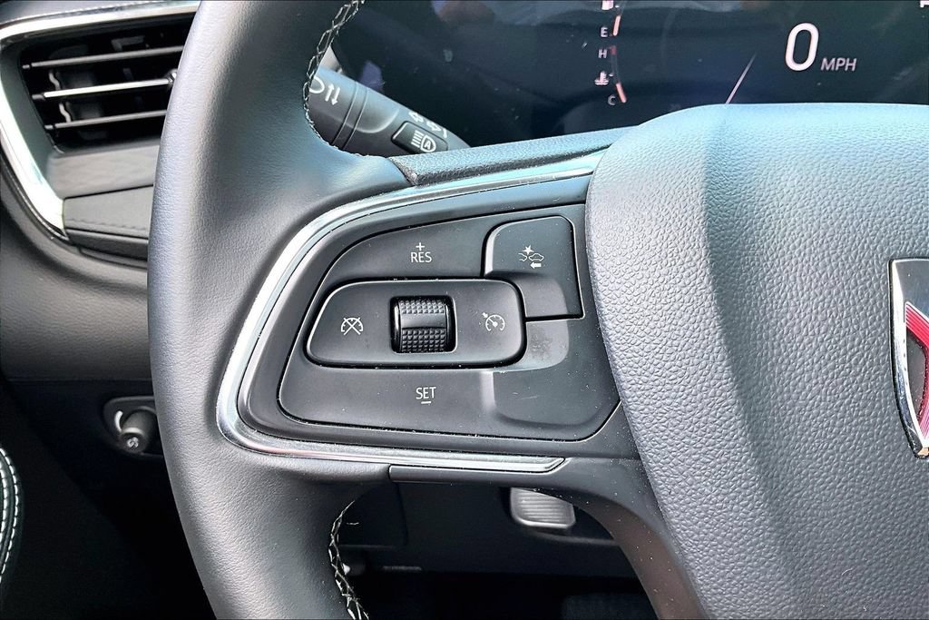Used 2025 Buick Encore GX Preferred AWD/4WD image 11