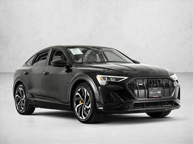 Certified 2022 Audi e-tron Premium Plus w/ Premium Plus Package image 3