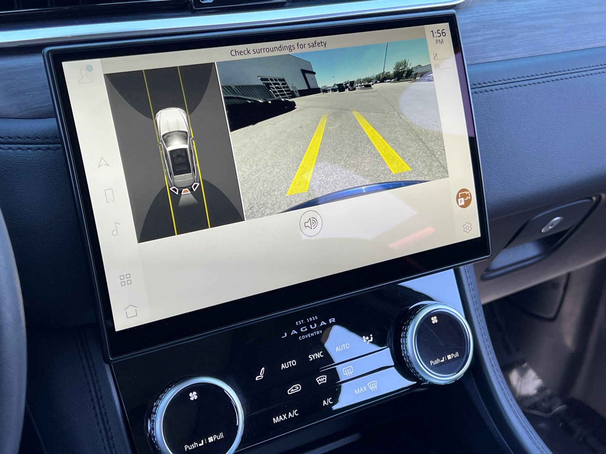 Used 2023 Jaguar F-PACE S AWD/4WD image 28