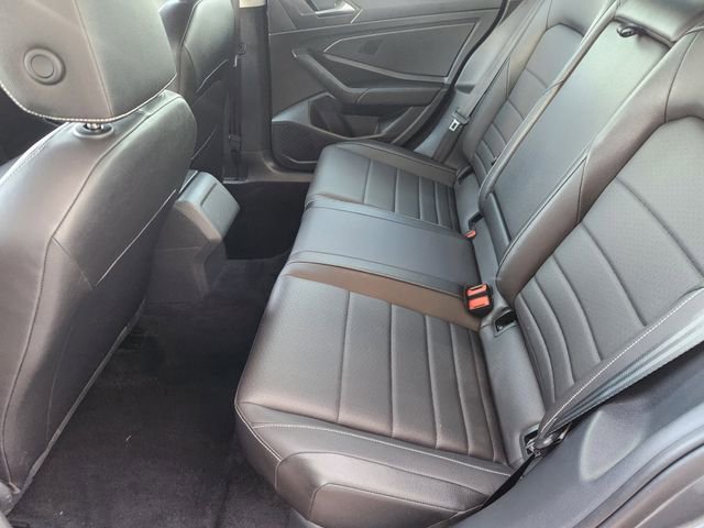 Used 2024 Volkswagen Jetta SE image 29