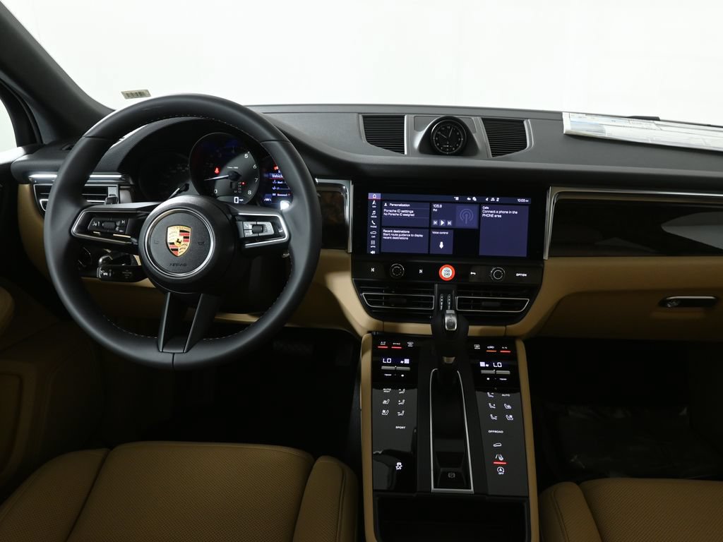 New 2026 Porsche Macan AWD/4WD image 16