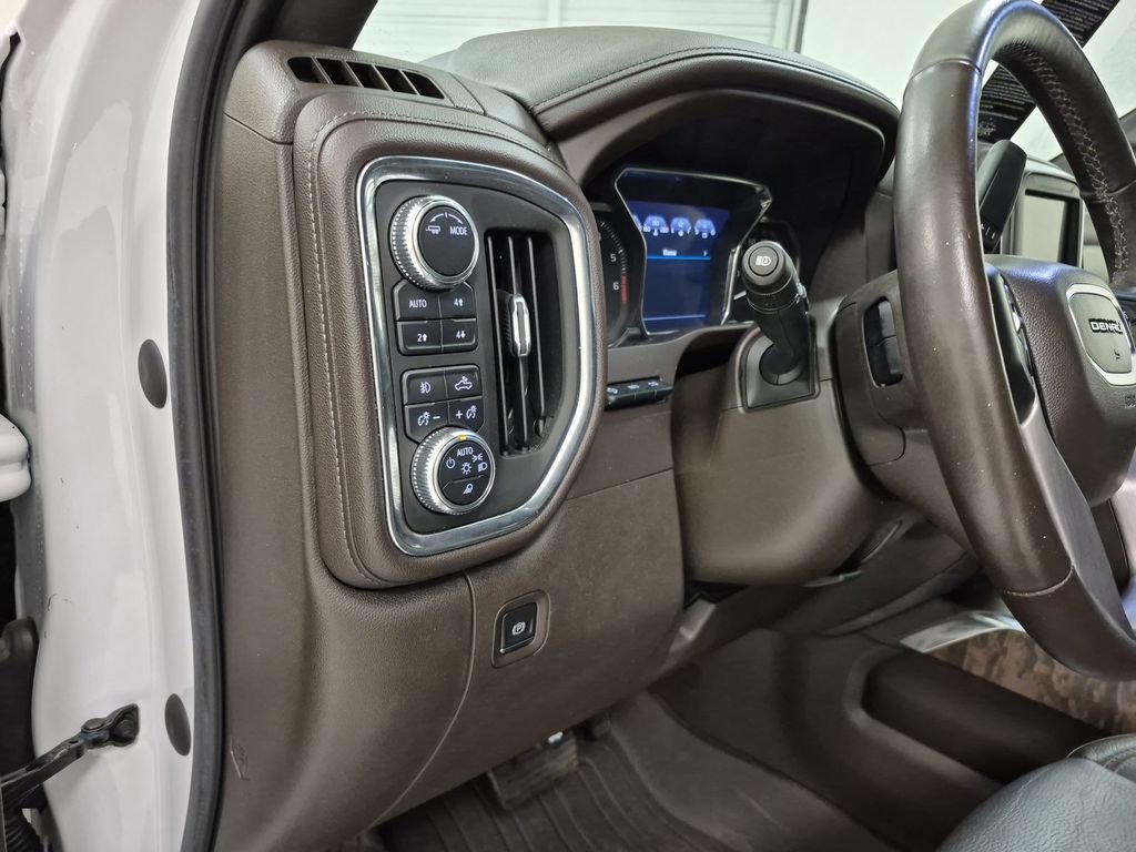 Used 2021 GMC Sierra 1500 Denali w/ Denali Ultimate Package image 18