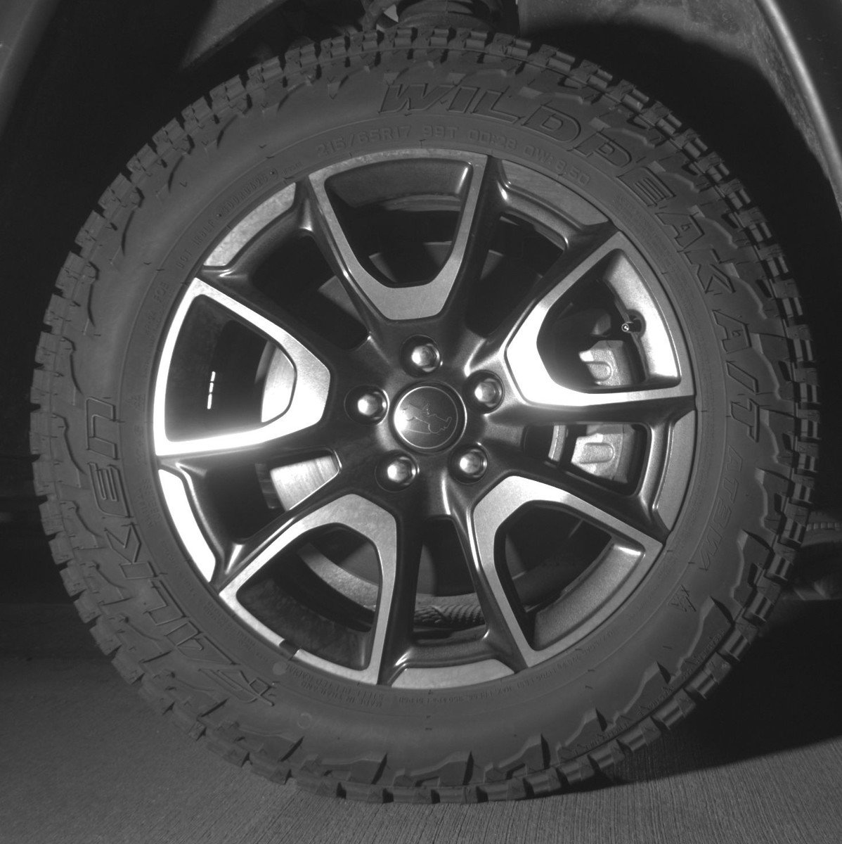 Used 2025 Jeep Compass Trailhawk image 13