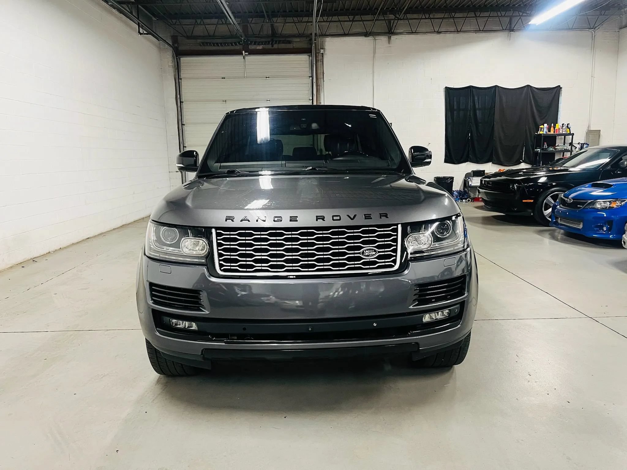 Used 2016 Land Rover Range Rover Supercharged AWD/4WD image 3