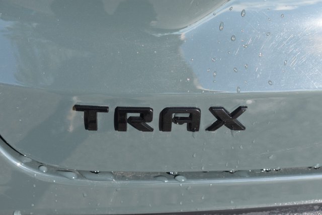Certified 2025 Chevrolet Trax LT w/ LT Convenience Package FWD image 16