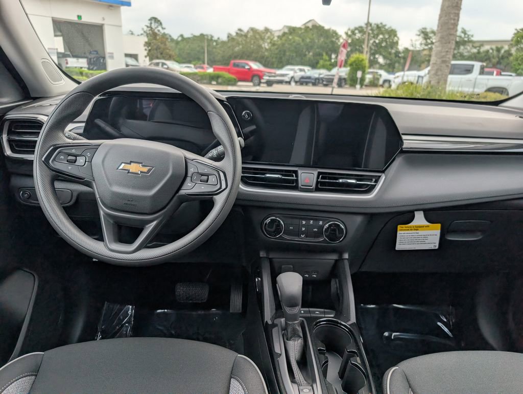 New 2026 Chevrolet TrailBlazer LS w/ LS Convenience Package FWD image 9