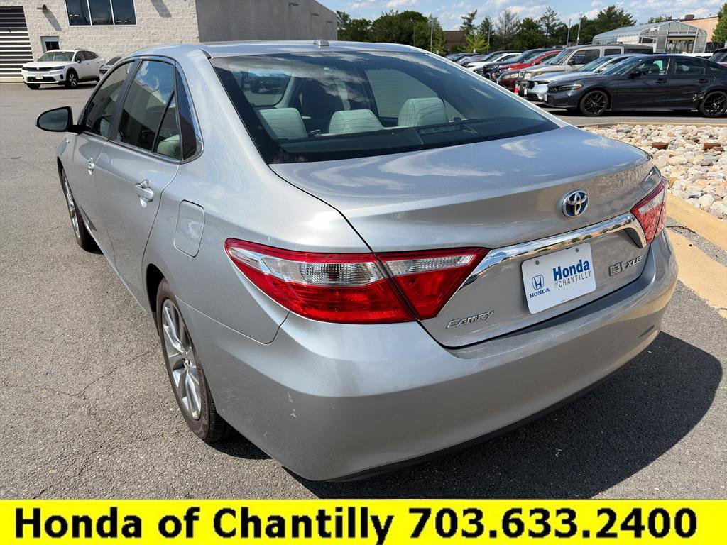 Used 2016 Toyota Camry XLE w/ Moonroof Package FWD image 5