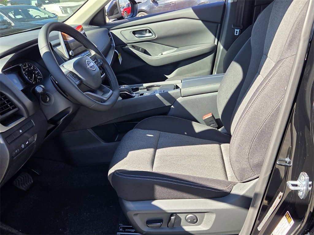 New 2026 Nissan Rogue SV image 3