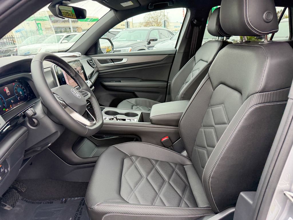 New 2026 Volkswagen Atlas Cross Sport SE FWD image 13