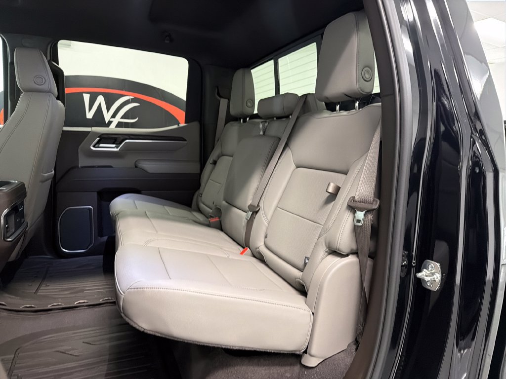 New 2026 GMC Sierra 1500 SLT w/ SLT Premium Plus Package AWD/4WD image 14