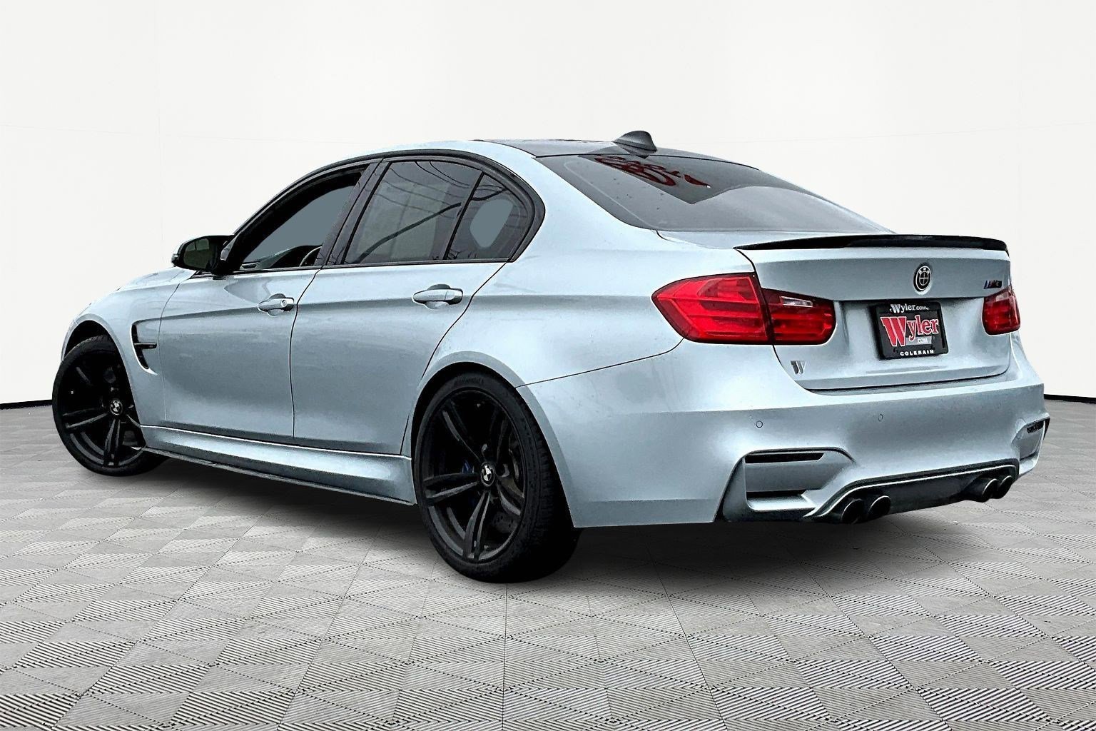 Used 2015 BMW M3 image 4