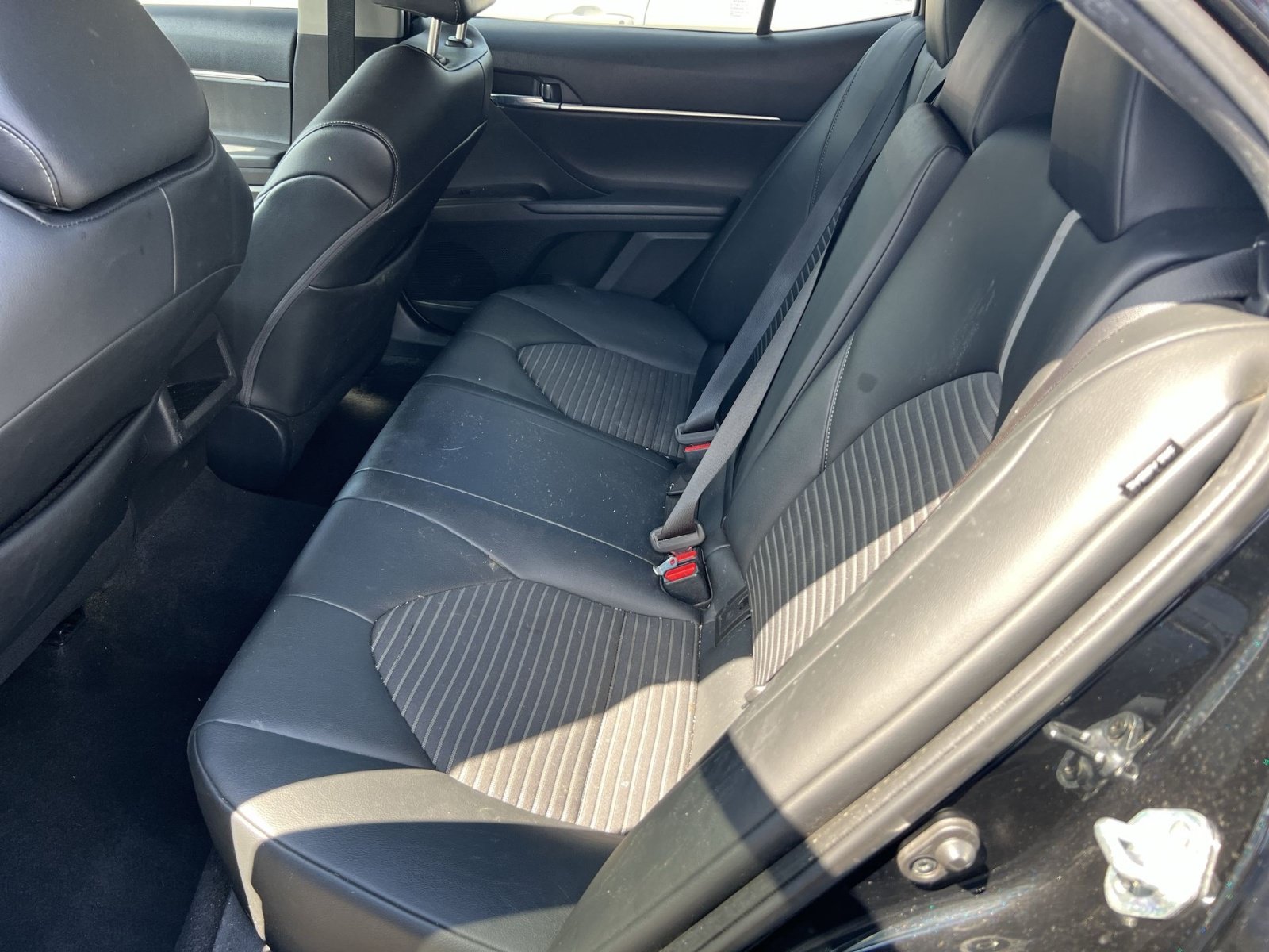 Used 2022 Toyota Camry SE FWD image 20