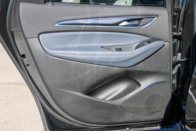 Used 2024 Buick Enclave Premium image 13