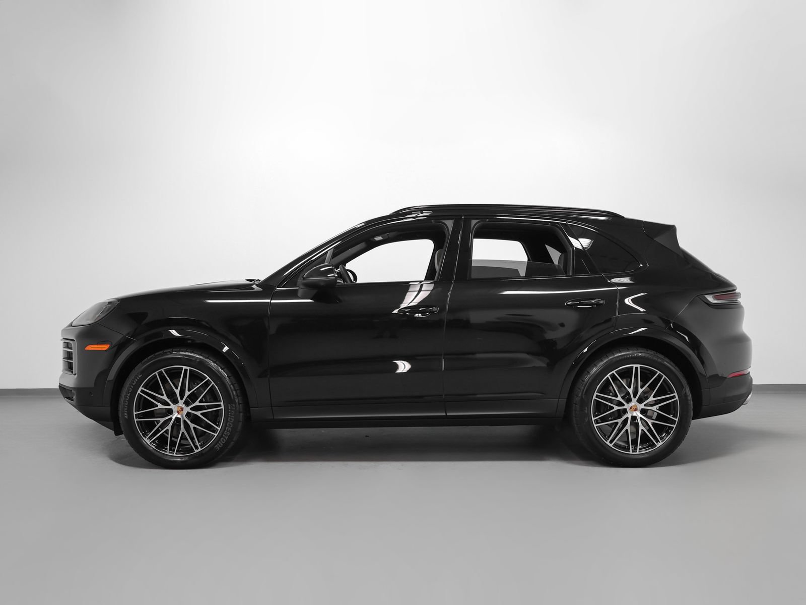New 2026 Porsche Cayenne AWD/4WD image 2