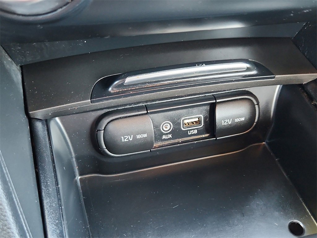 Used 2020 Kia Optima LX image 22