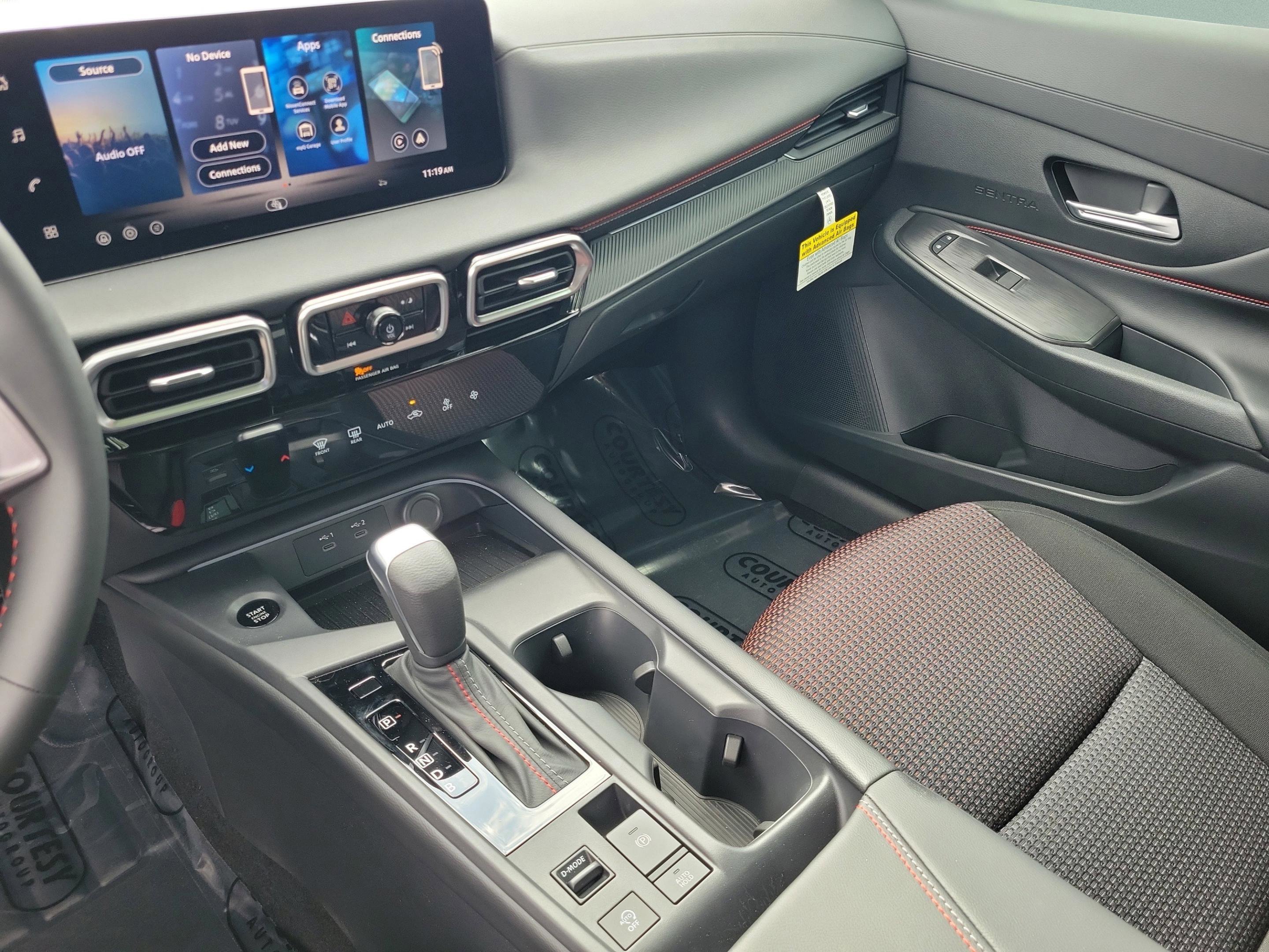 New 2026 Nissan Sentra SR w/ Floor Mat Package image 28