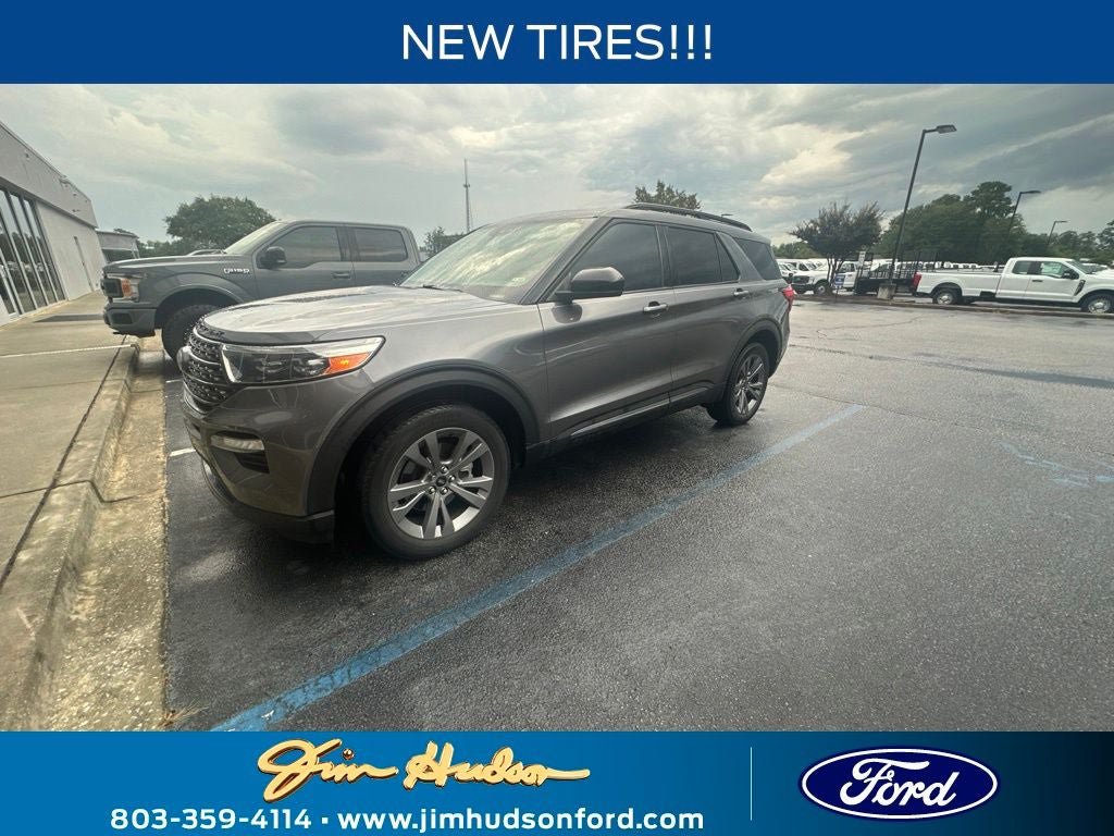 Used 2022 Ford Explorer XLT w/ Equipment Group 202A AWD/4WD image 1