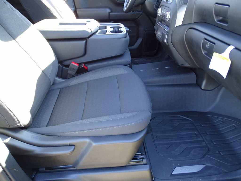 Used 2025 GMC Sierra 1500 Pro w/ Graphite Edition image 9