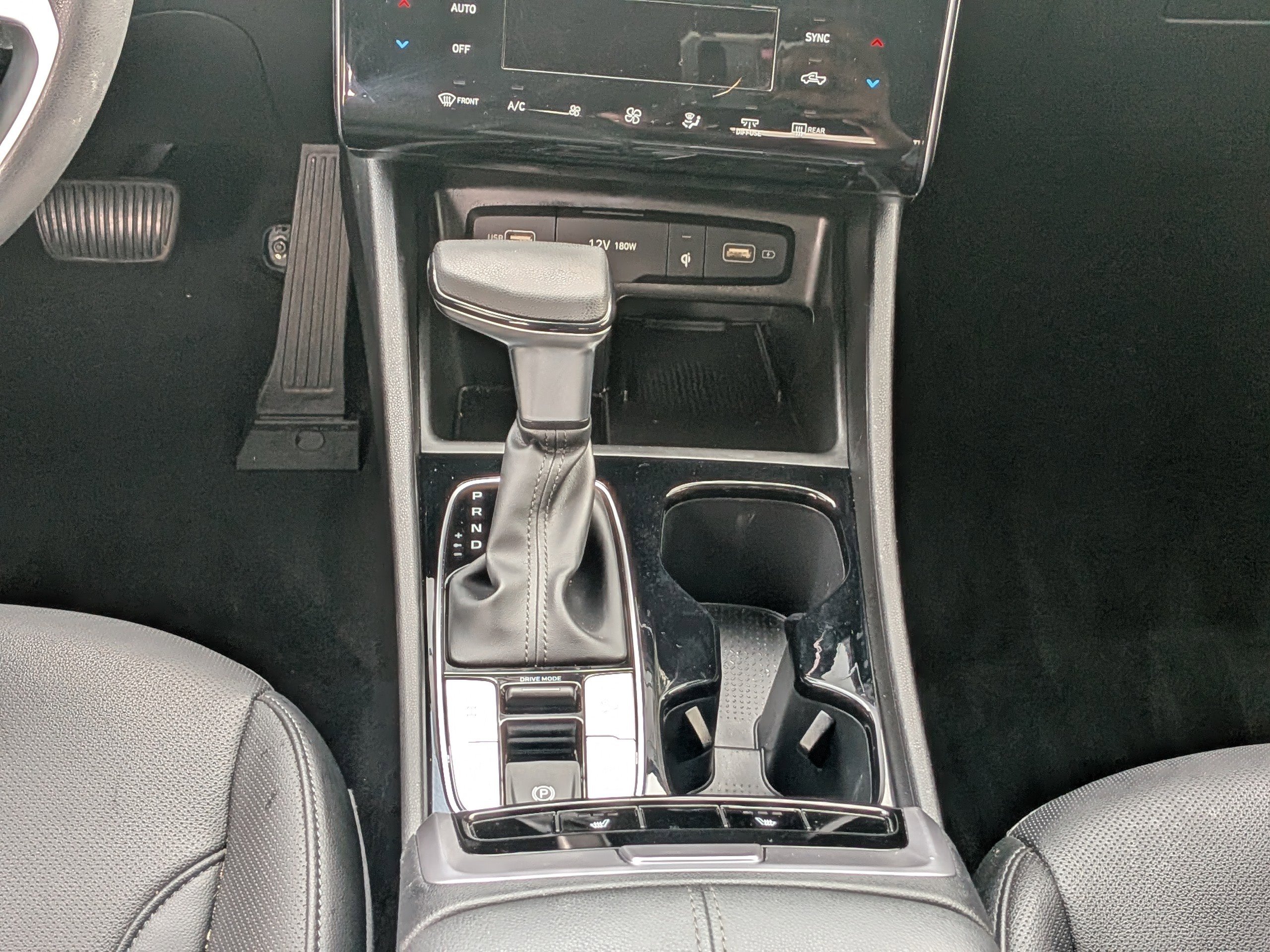 Used 2024 Hyundai Santa Cruz Night AWD/4WD image 19