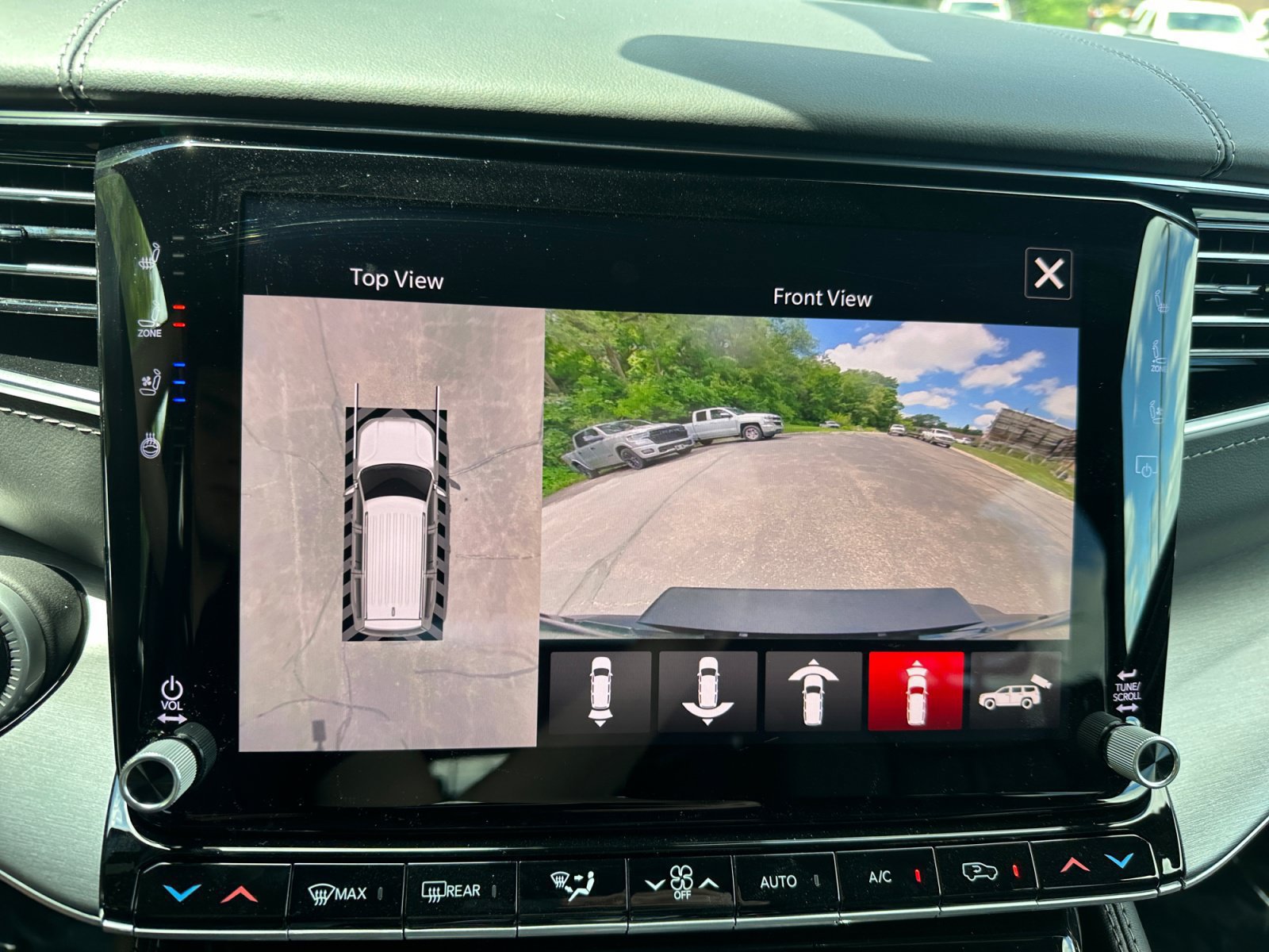 New 2026 Jeep Grand Wagoneer L Limited AWD/4WD image 28