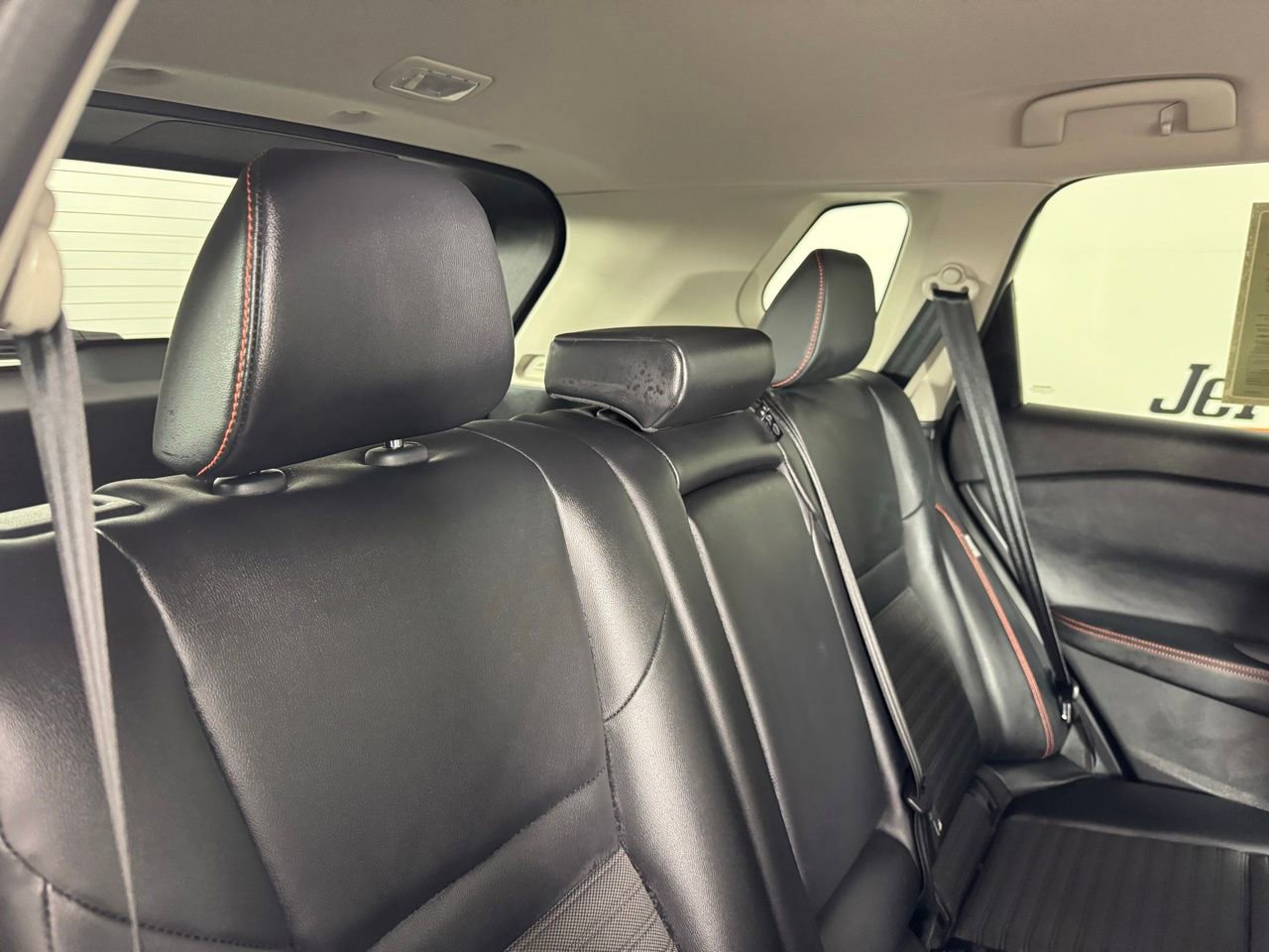 Used 2025 Nissan Rogue SV w/ Rock Creek Premium Package image 28