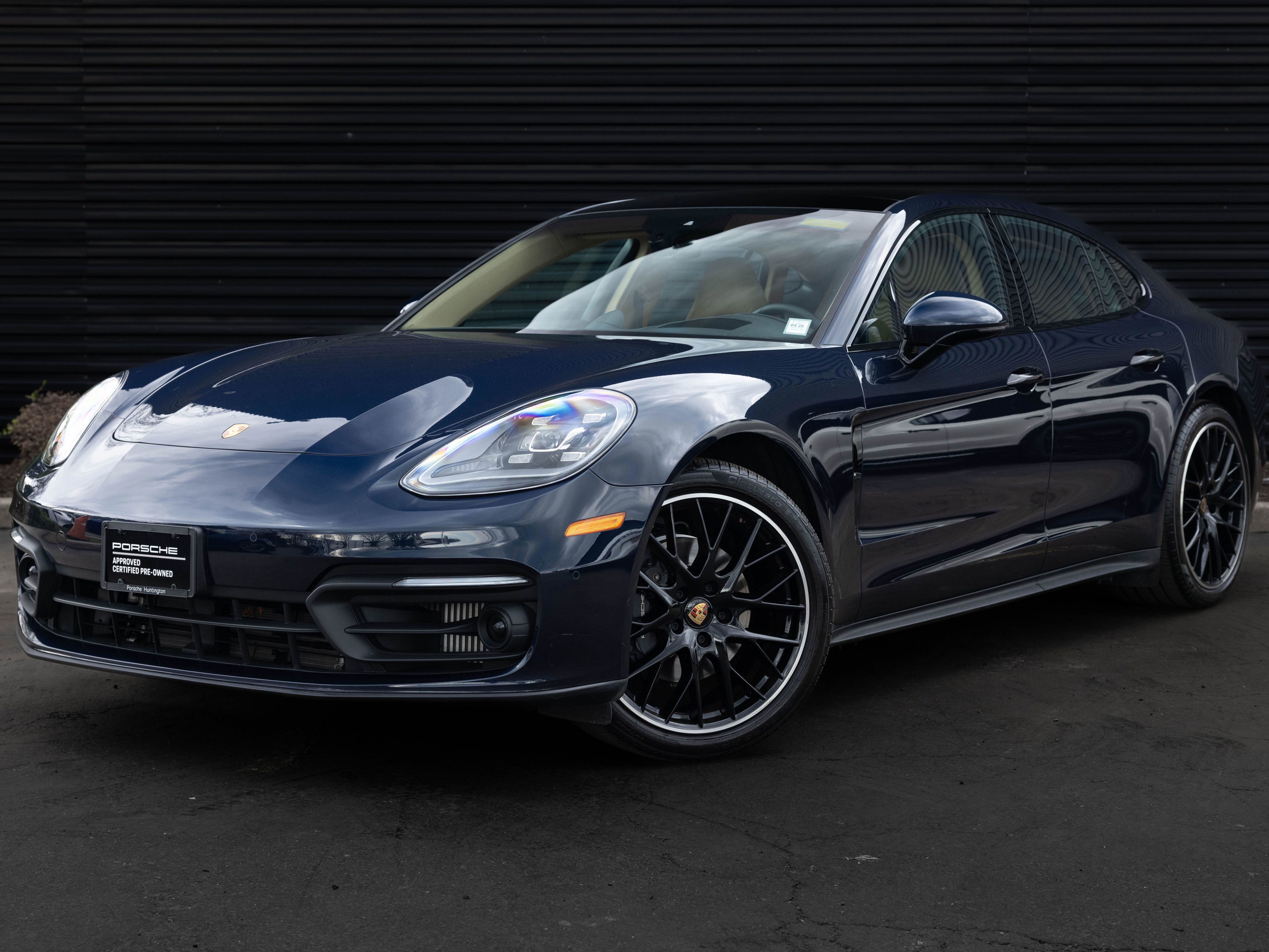 Certified 2023 Porsche Panamera 4 Platinum Edition image 1
