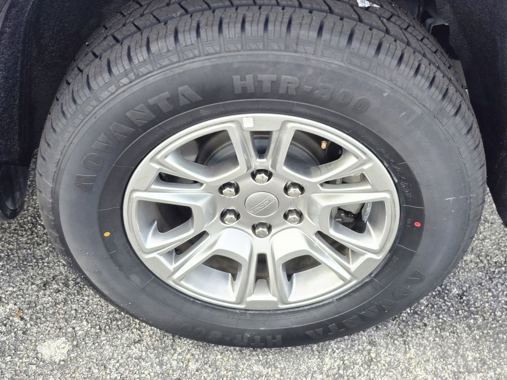 Used 2024 Jeep Wagoneer 2WD image 6