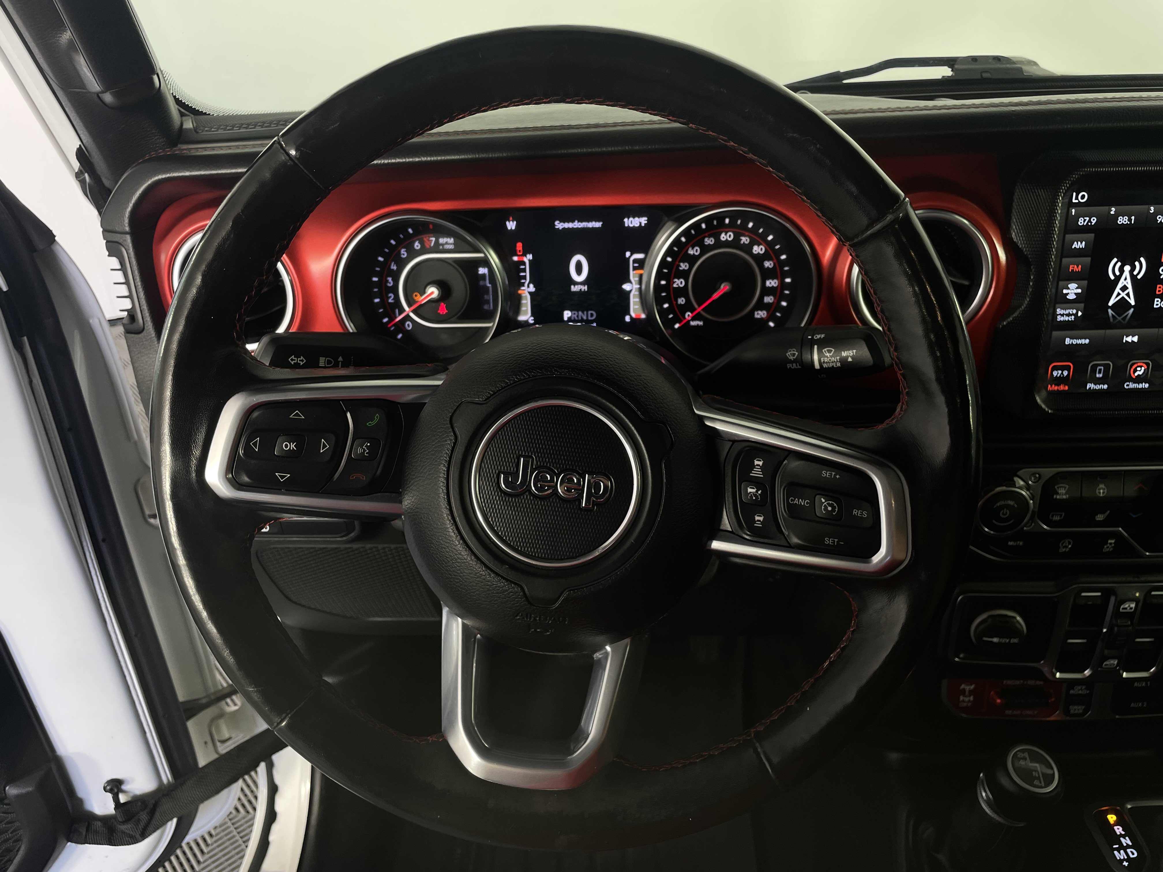 Used 2020 Jeep Gladiator Rubicon AWD/4WD image 12