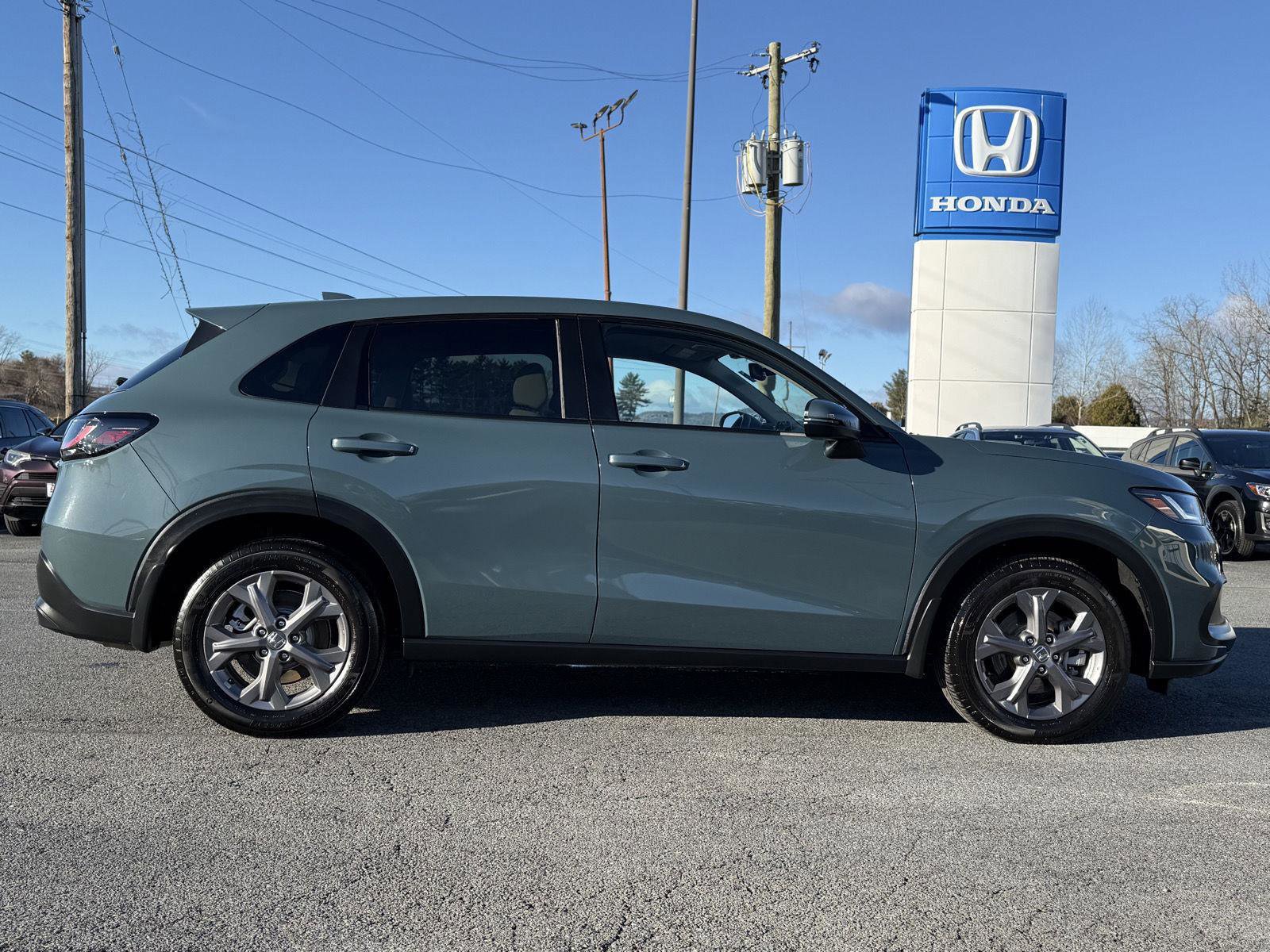 Certified 2026 Honda HR-V LX image 4