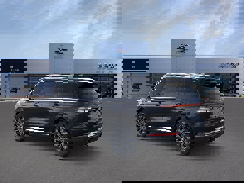 New 2026 Lincoln Aviator AWD image 4