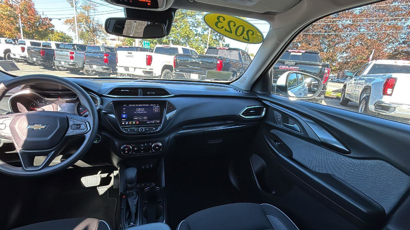 Certified 2023 Chevrolet TrailBlazer LT w/ Convenience Package image 27