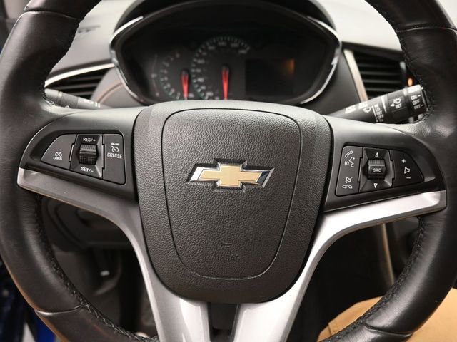 Used 2017 Chevrolet Trax LT w/ LT Convenience Package image 12