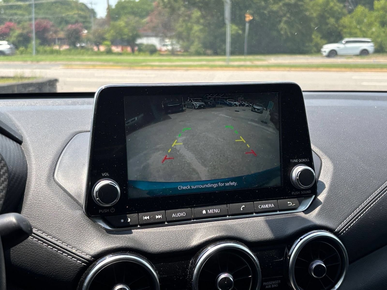 Used 2025 Nissan Sentra SV FWD image 16