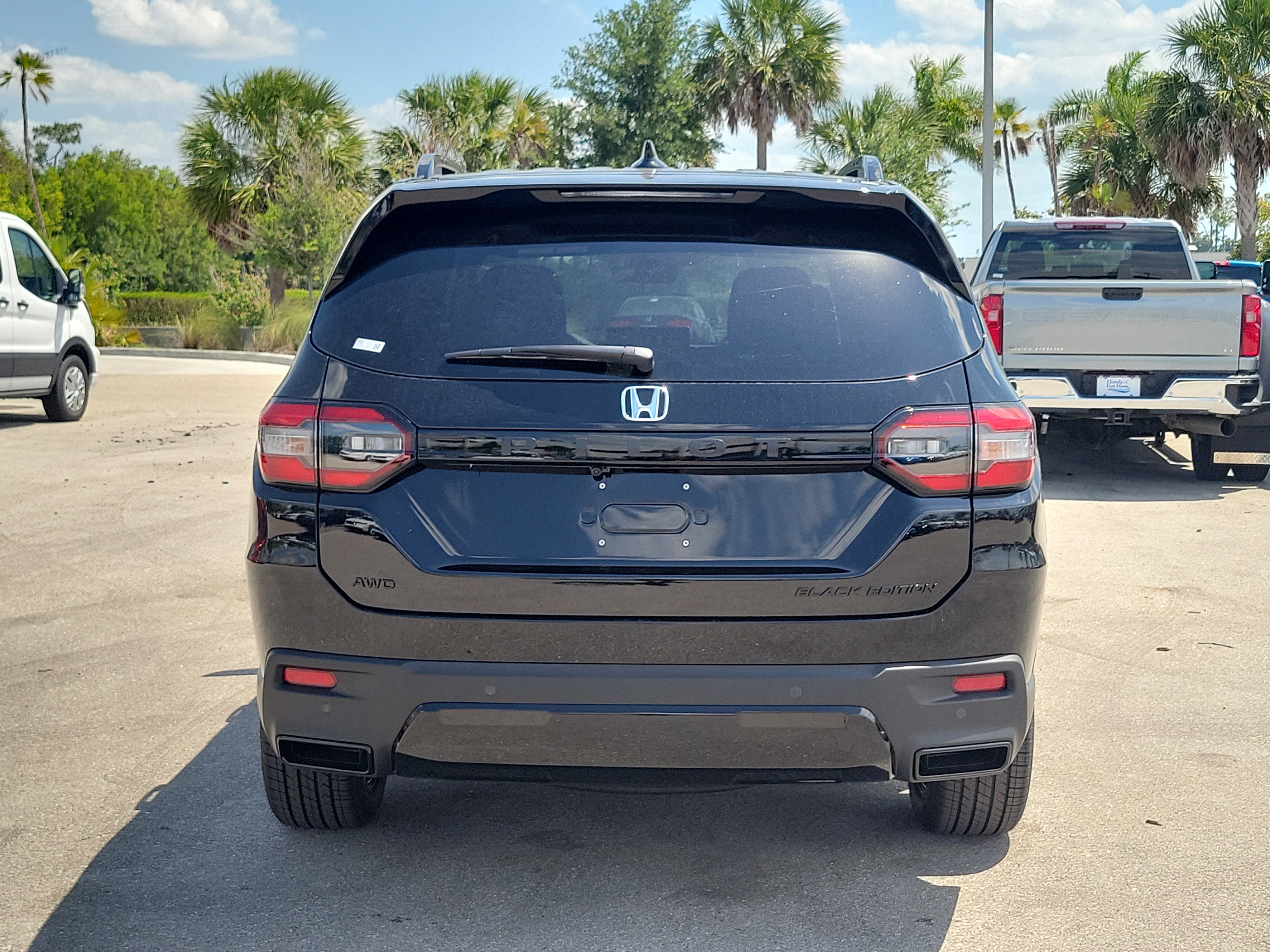 New 2026 Honda Pilot Black Edition image 6