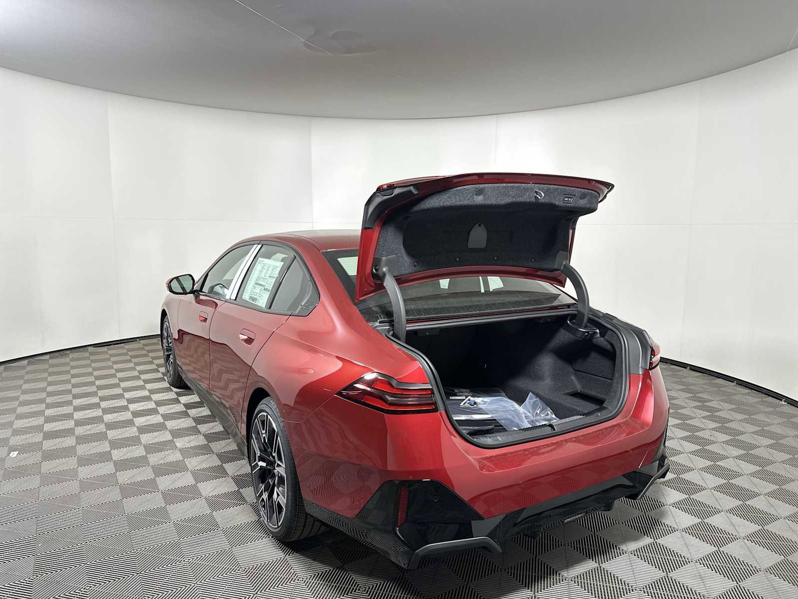 New 2026 BMW 530i xDrive w/ M Sport Package image 20