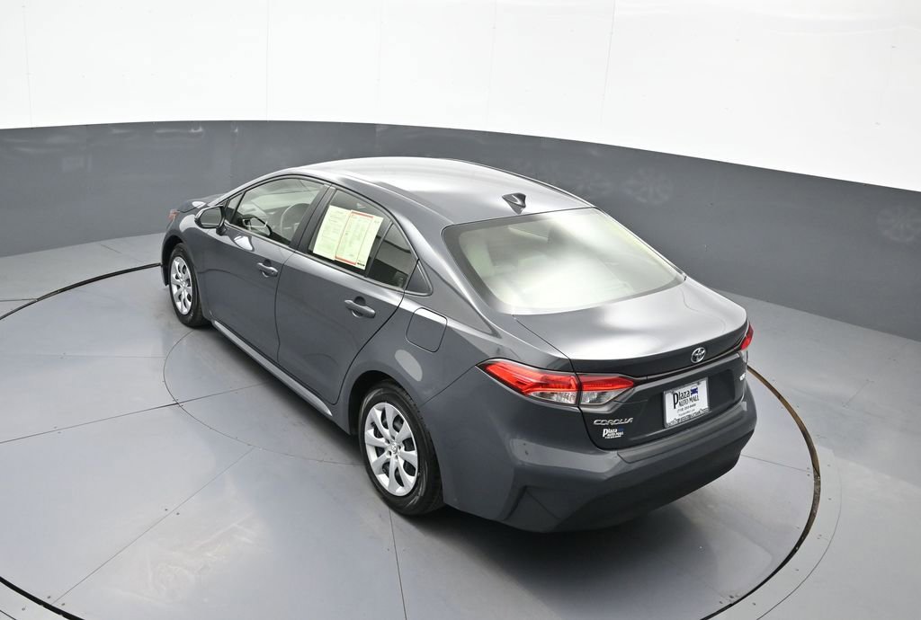 Used 2023 Toyota Corolla LE FWD image 38